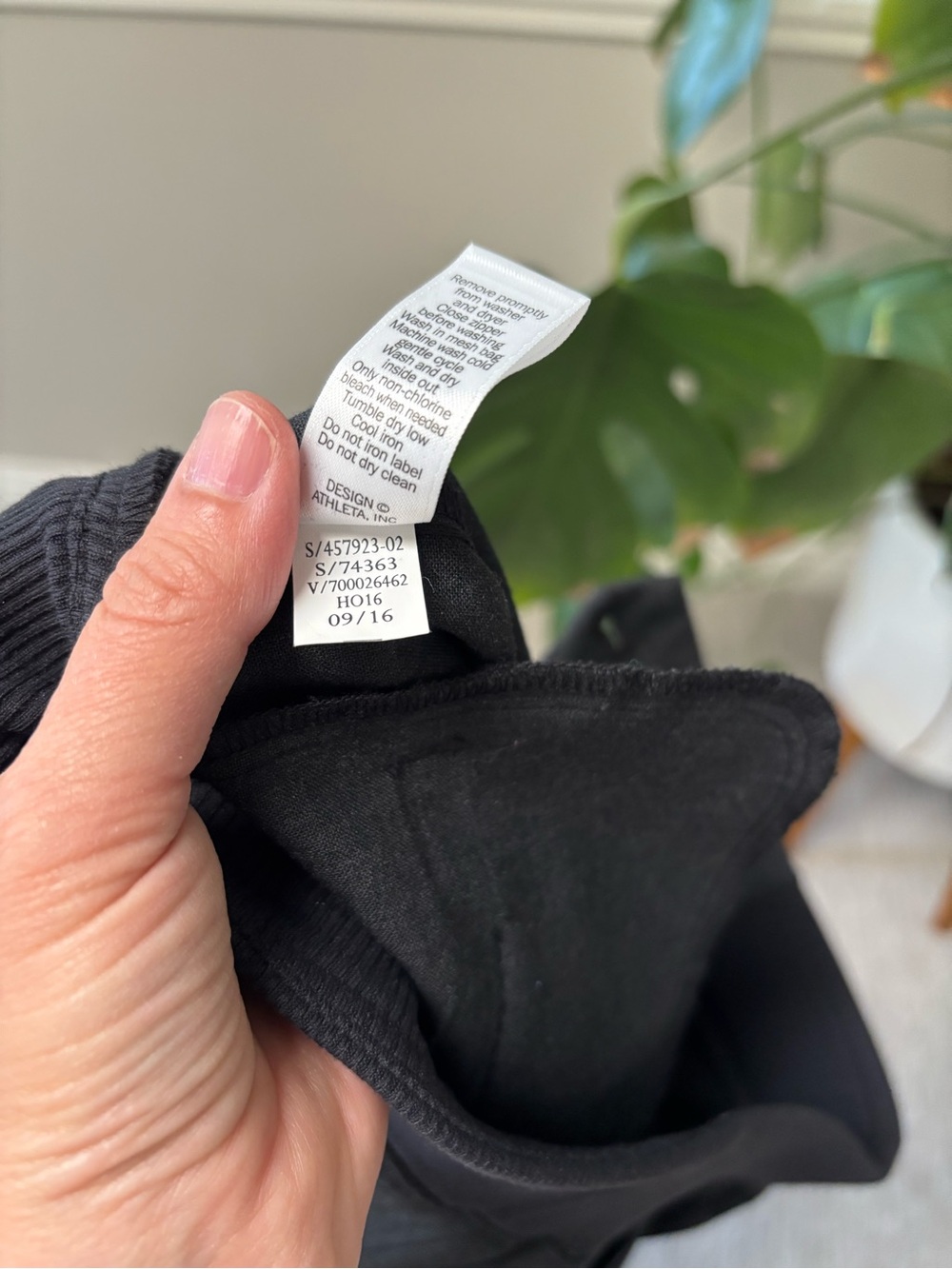 Athleta Women's Charcoal Work It City Jogger Pants - Picture 8 of 8